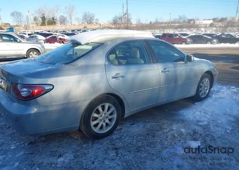 2004 Lexus Es 330 z USA, uszkodzony, nr VIN JTHBA30G945032828